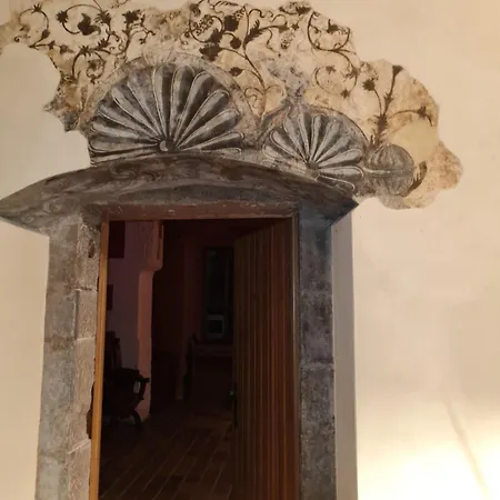 Apartment Grosse In Einzigartigem Historischen Gebaeude *