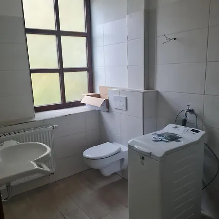 Grosse In Einzigartigem Historischen Gebaeude