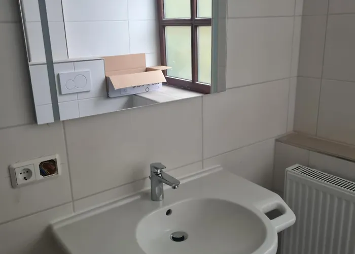 Grosse In Einzigartigem Historischen Gebaeude