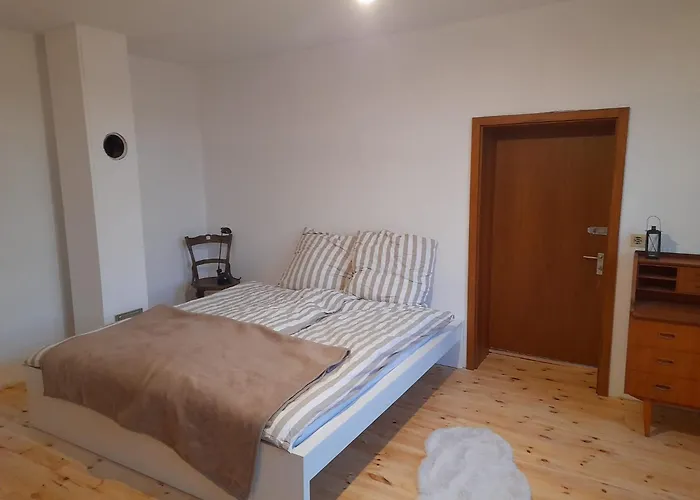 Grosse In Einzigartigem Historischen Gebaeude Hardegsen